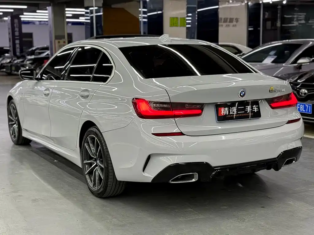 BMW 3 Series 2020 — фото 11
