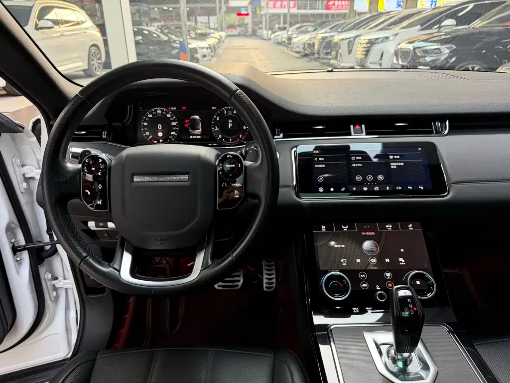 Land Rover Range Rover Evoque 2020 — фото 14