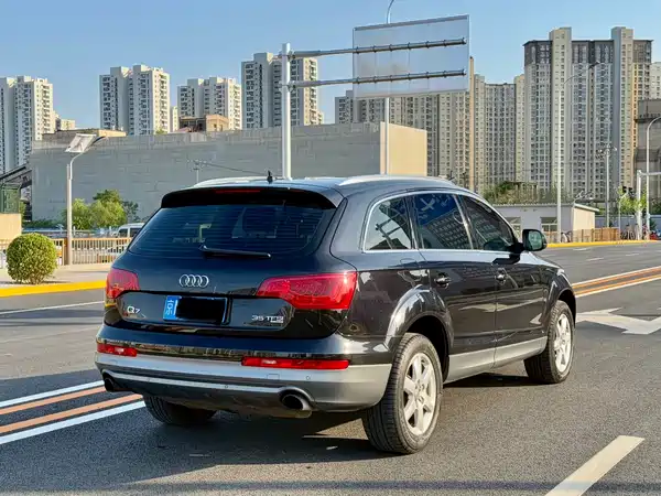 Audi Q7 2014