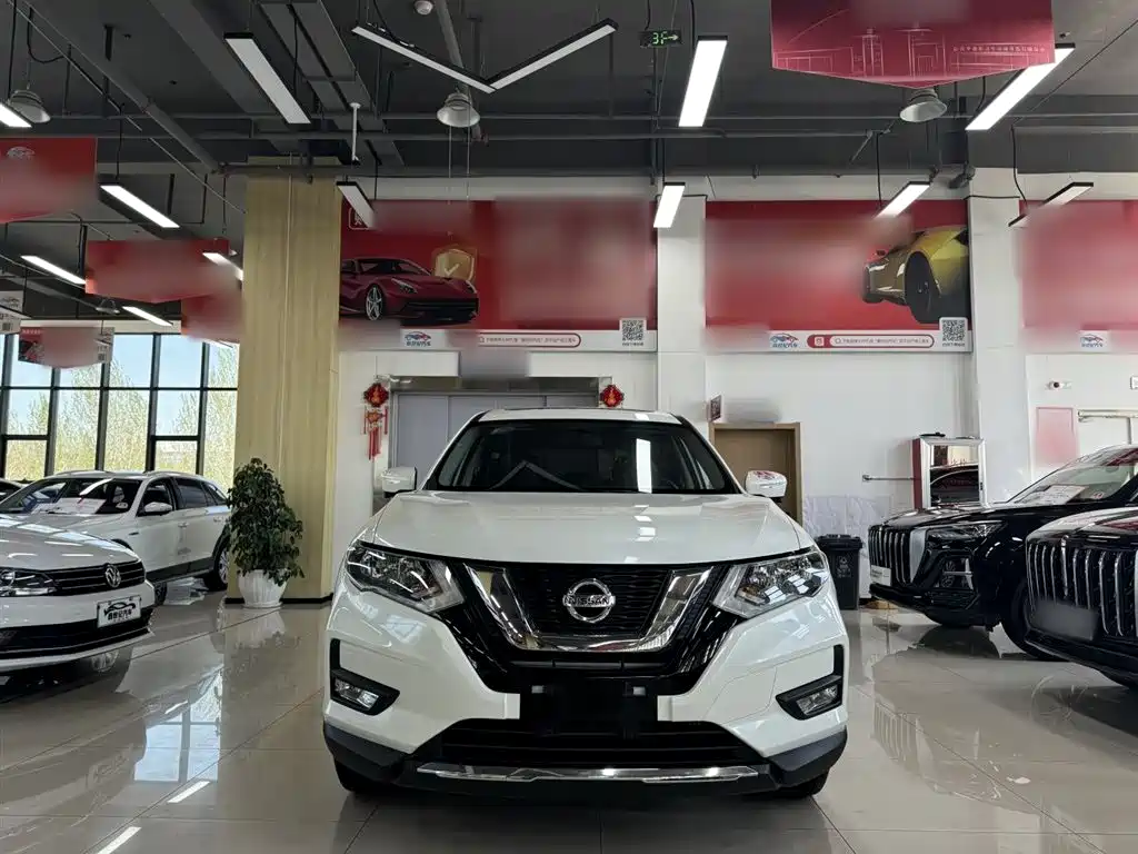 Nissan X-Trail 2018 — фото 3