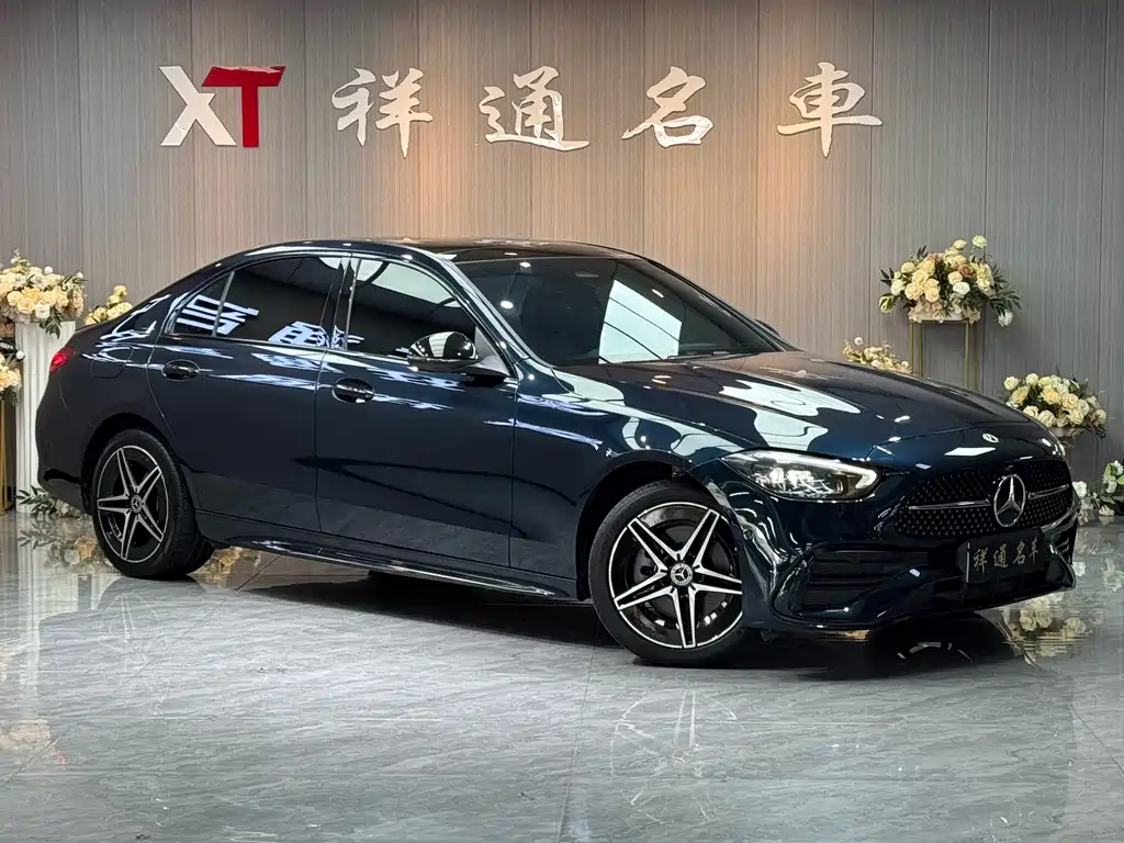 Mercedes-Benz C-Class 2023 — фото 3