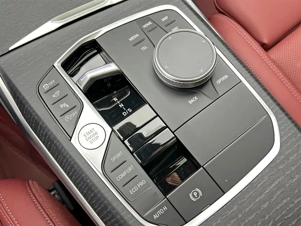 BMW 3 Series 2026 — фото 18
