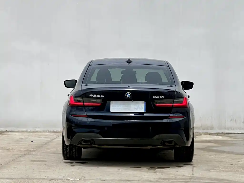 BMW 3 Series 2021