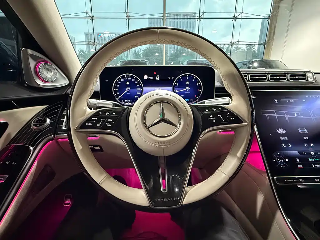 Mercedes-Benz Maybach S-Class 2022 — фото 15