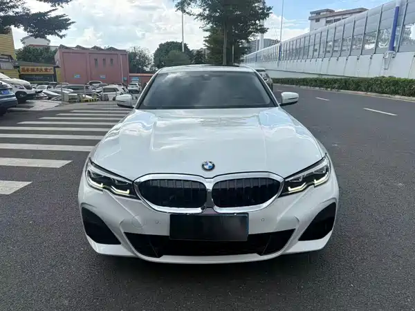 BMW 3 Series 2021
