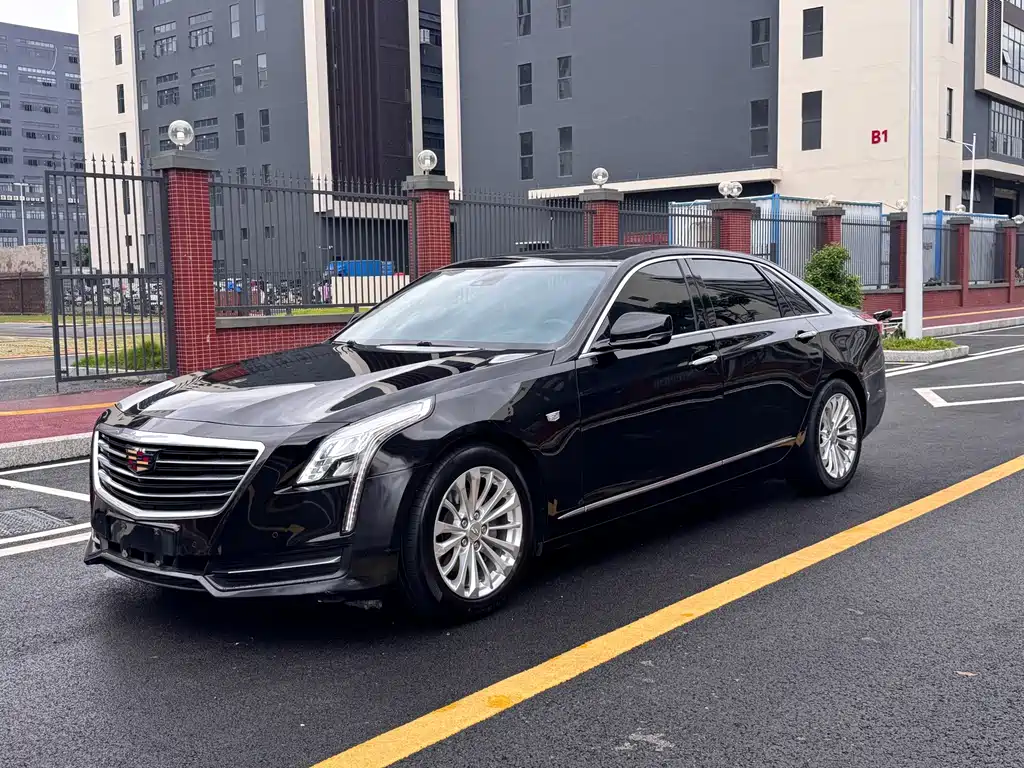 Cadillac CT6 2018 — фото 1