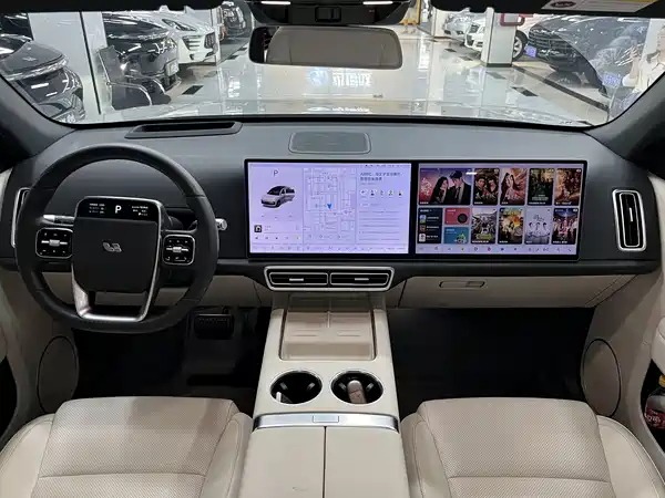 Li Auto L6 2024