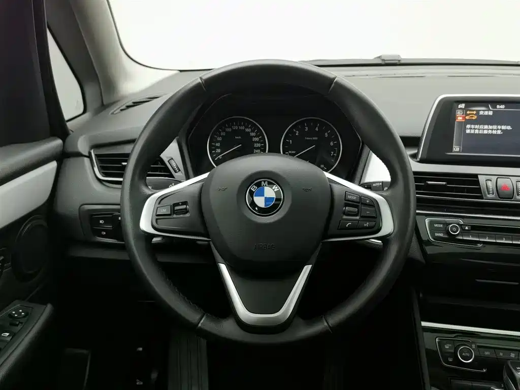 BMW 2 Series Active Tourer 2016 — фото 11