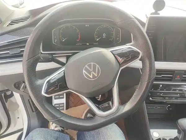 Volkswagen Tiguan L 2022