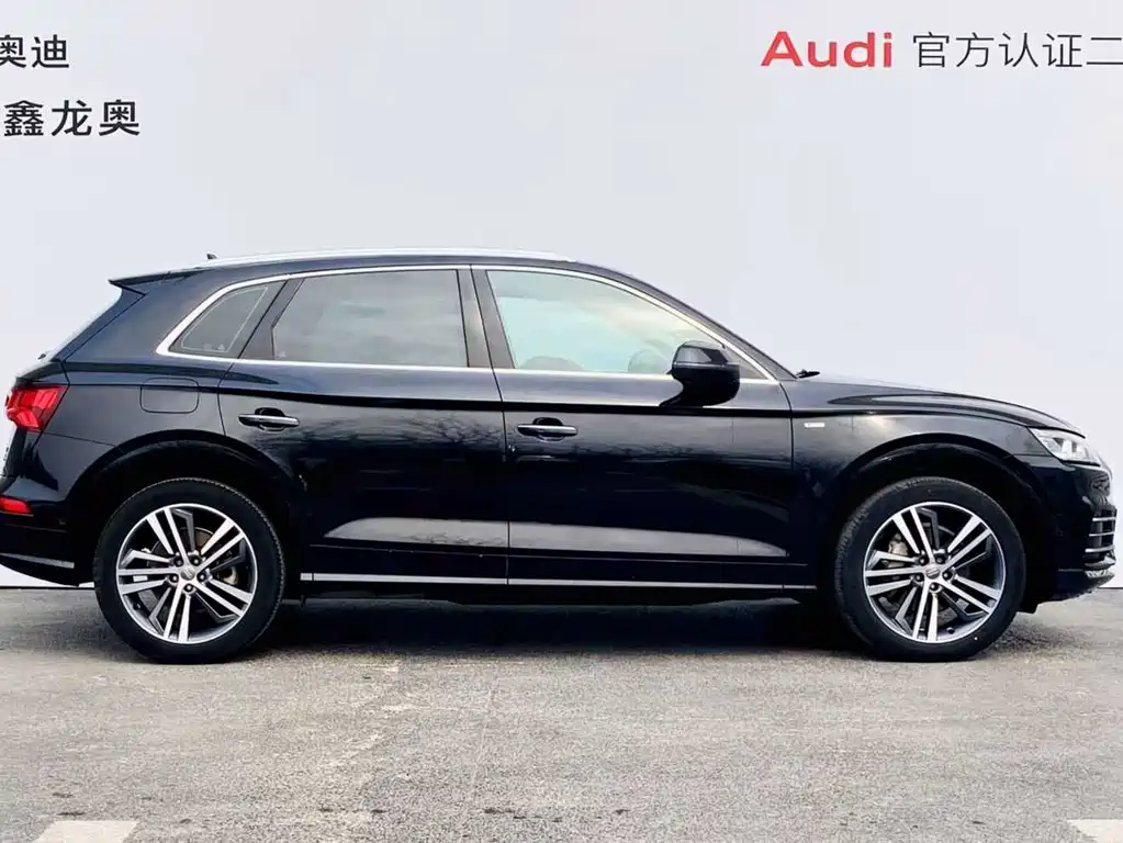 Audi Q5L 2020 — фото 3