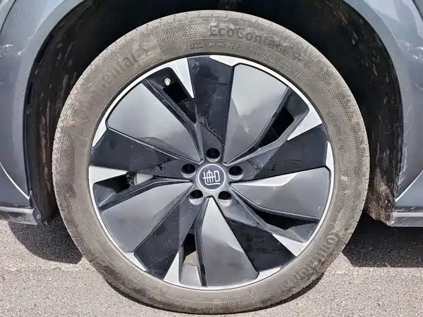 BYD Tang L 2025