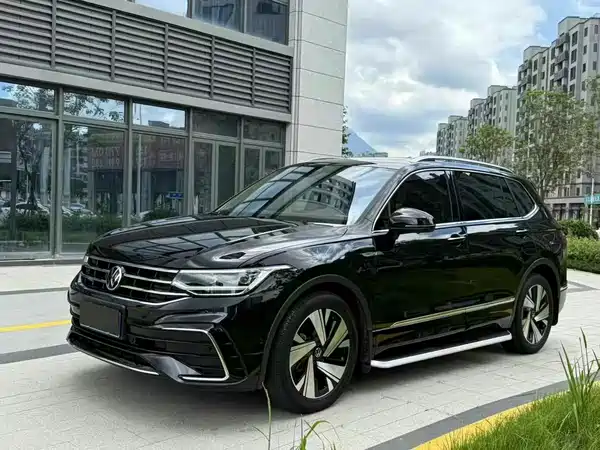Volkswagen Tiguan L 2023