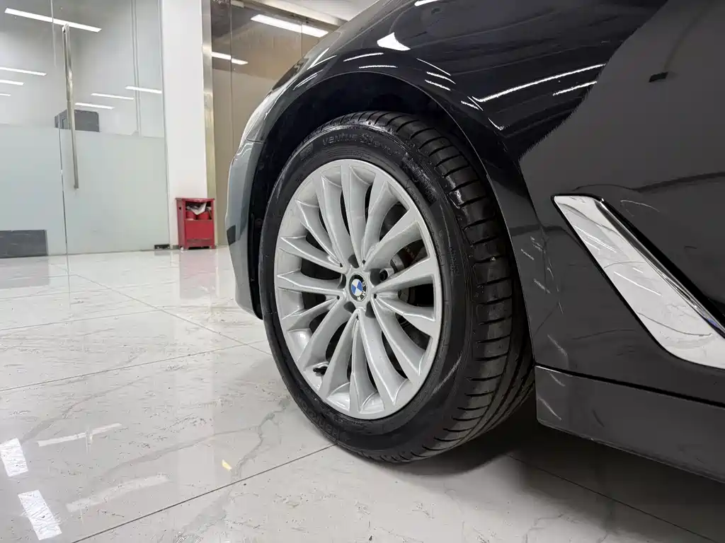 BMW 5 Series 2018