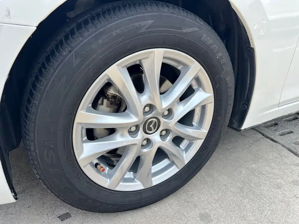 Mazda 3 Axela 2016