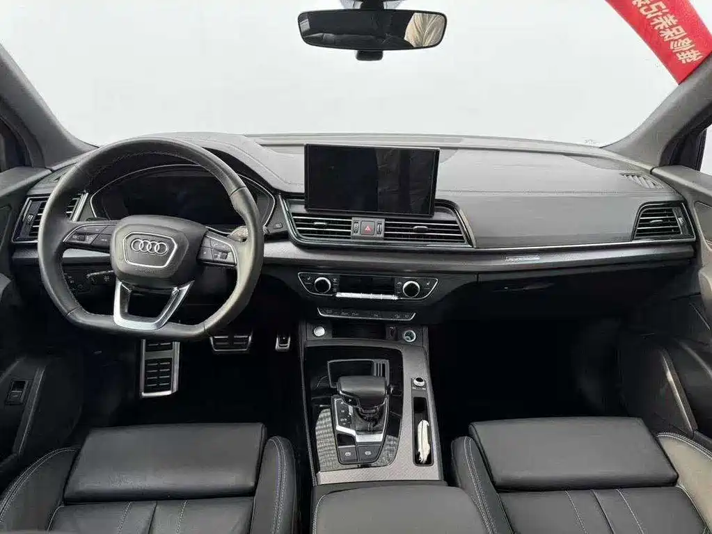Audi Q5L 2022 — фото 7