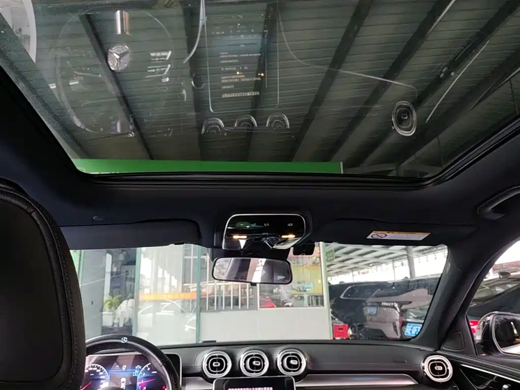 Mercedes-Benz C-Class 2023 — фото 18