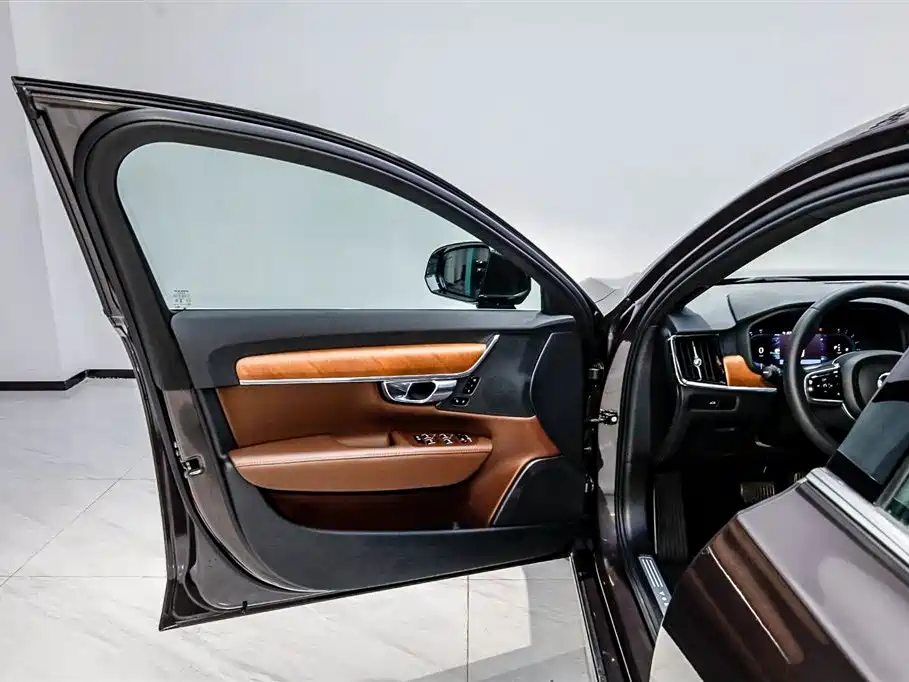 Volvo S90 2024 — фото 8