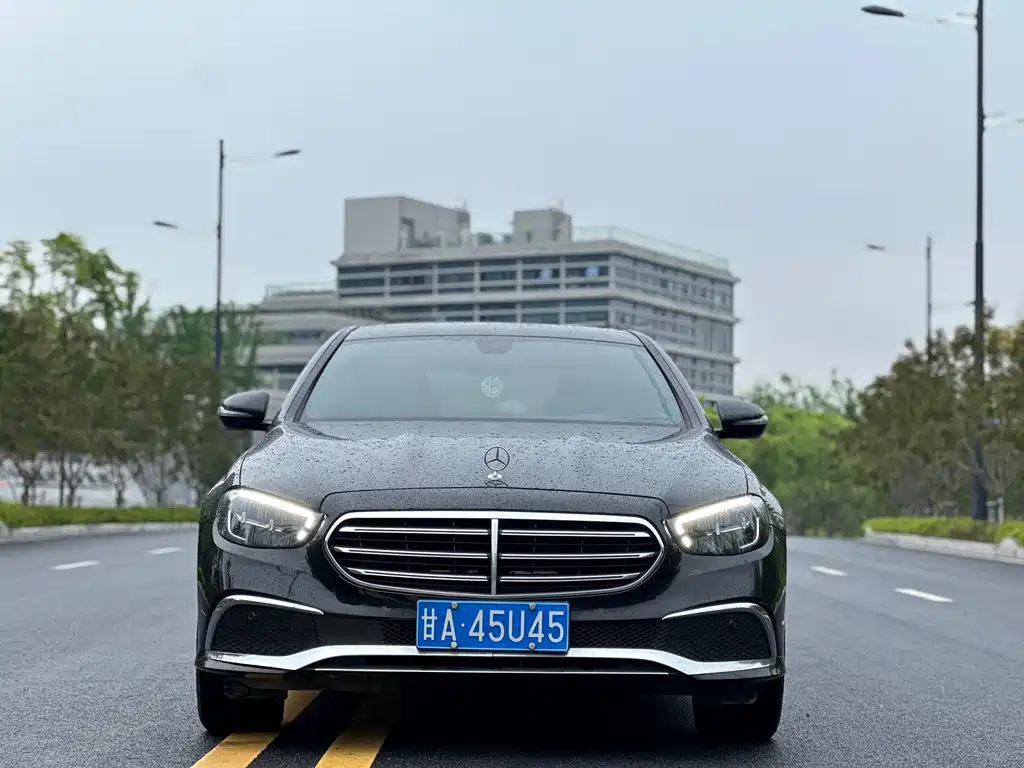 Mercedes-Benz E-Class 2021 — фото 2