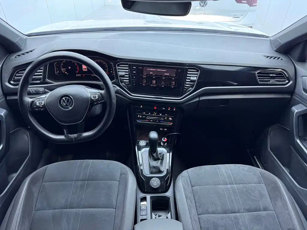 Volkswagen T-Roc 2022 — фото 12