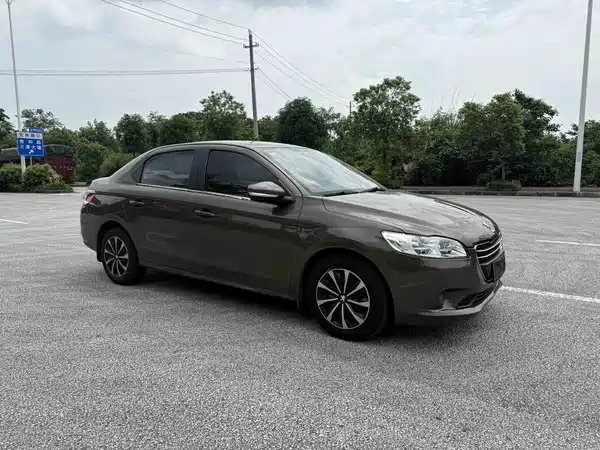 Peugeot 301 2015