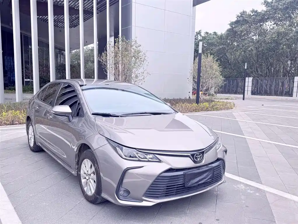 Toyota Corolla 2020 — фото 23