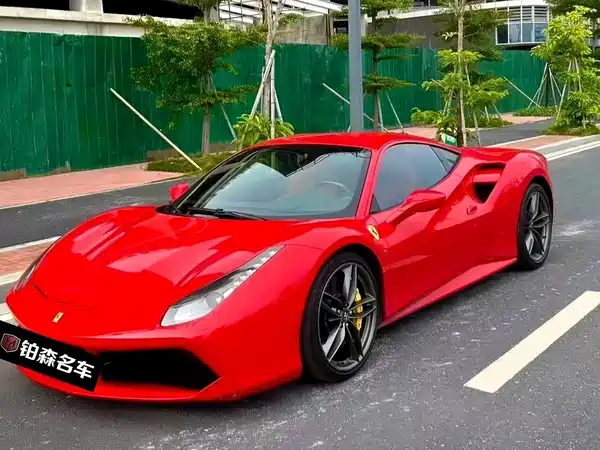 Ferrari 488 2016