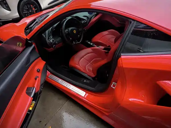 Ferrari 488 2016