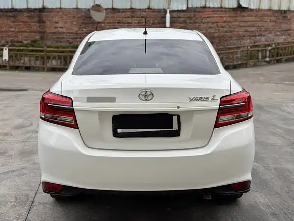 Toyota Yaris L 2019