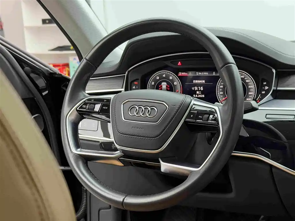 Audi A8 2023 — фото 14