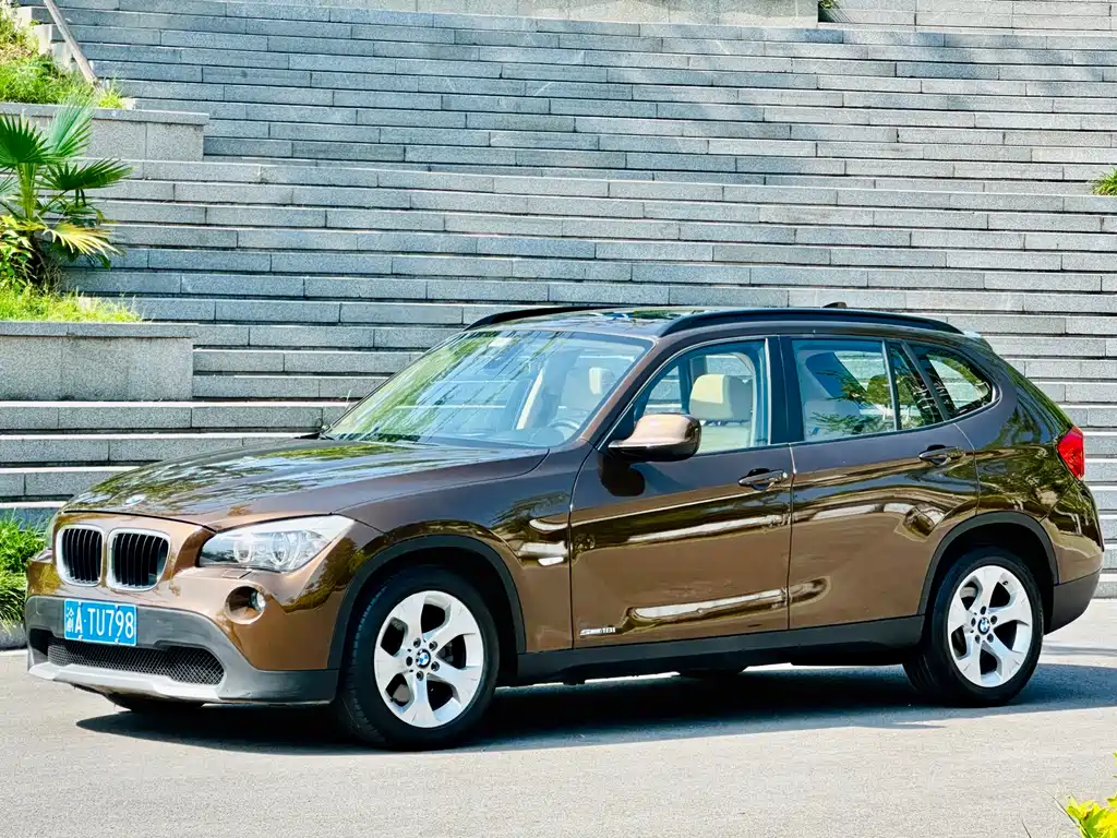 BMW X1 2012 — фото 3