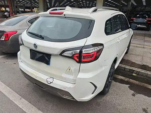 Venucia T70 2018