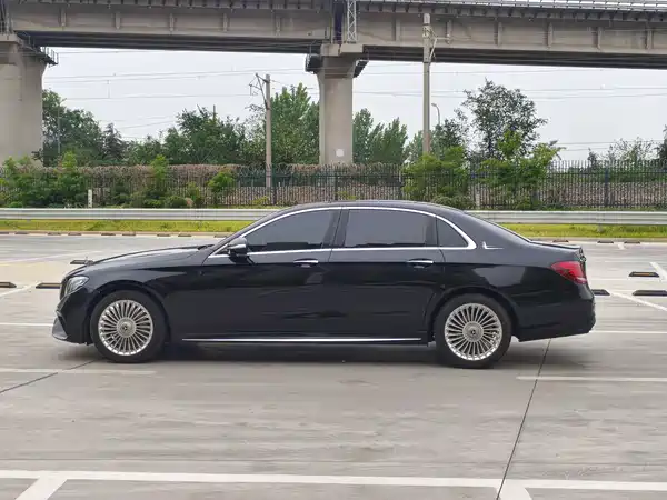 Mercedes-Benz E-Class 2019