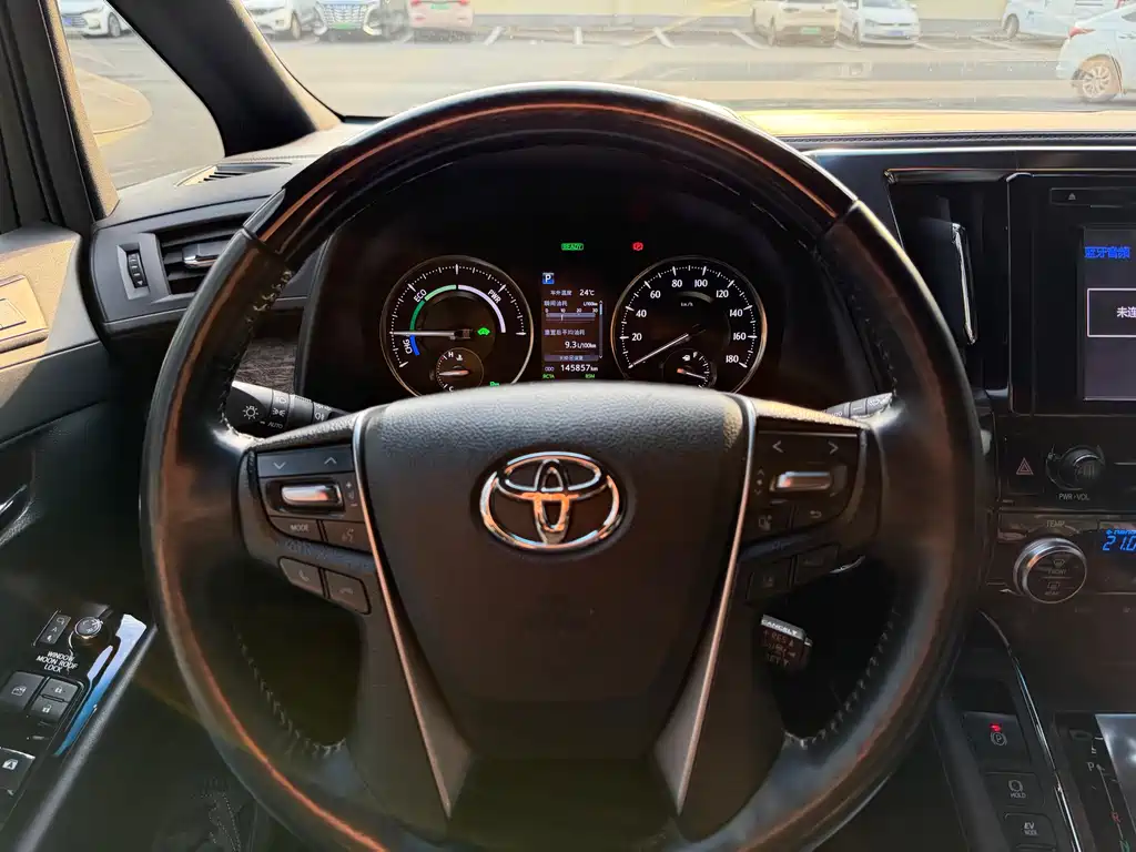 Toyota Vellfire 2019 — фото 18