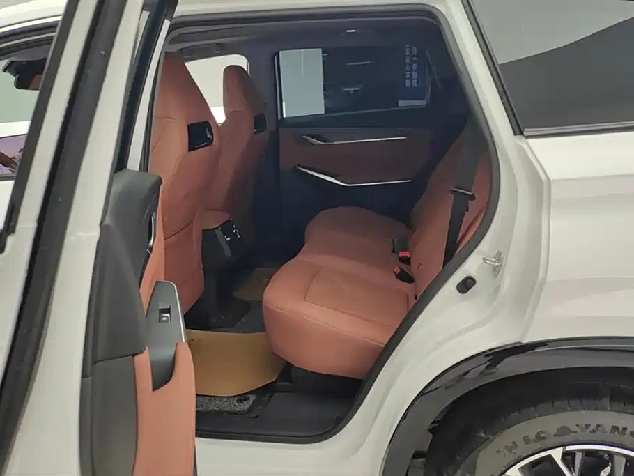 Changan CS75 PLUS 2026 — фото 11