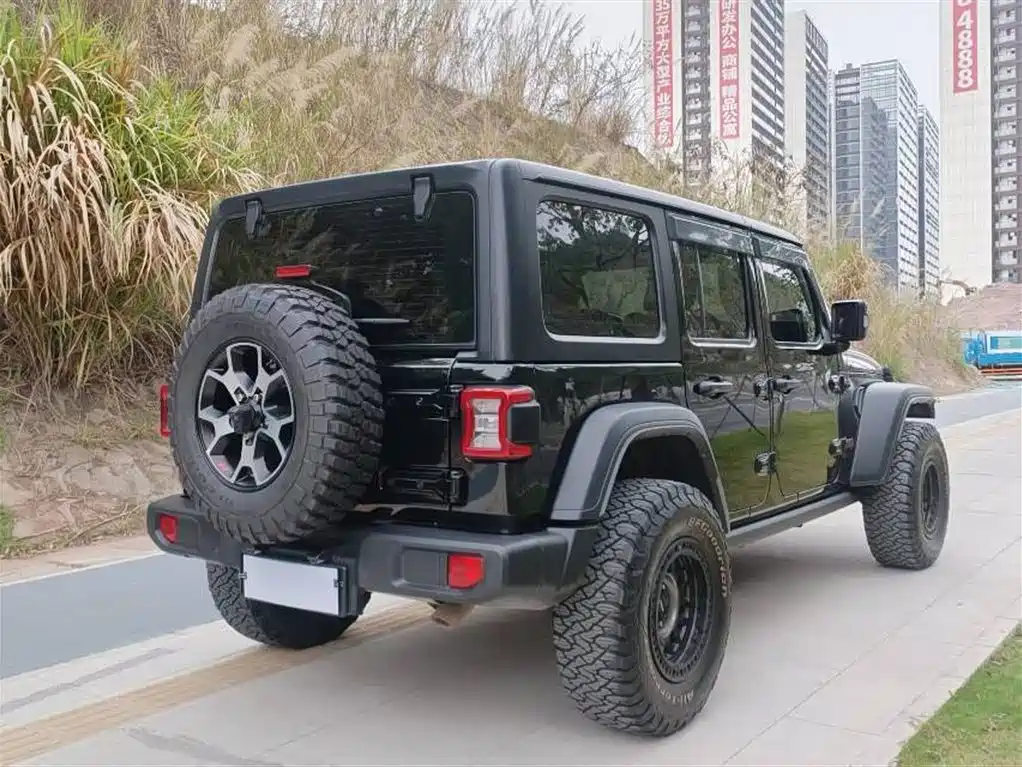 Jeep Wrangler 2023 — фото 6