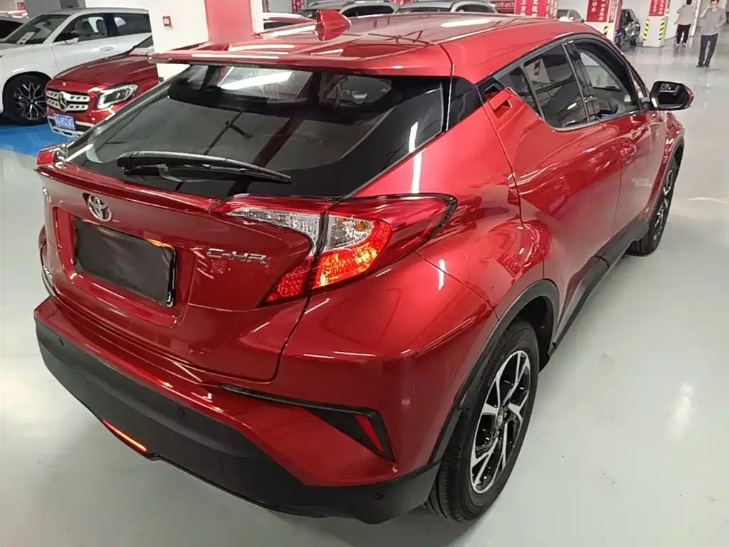 Toyota C-HR 2020 — фото 7