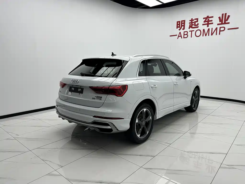 Audi Q3 2022 — фото 9