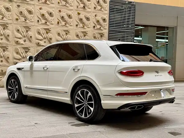 Bentley Bentayga 2022