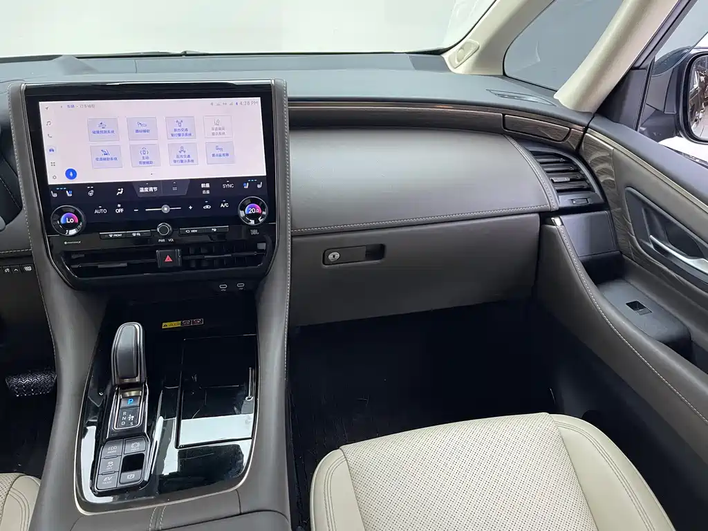 Toyota Vellfire 2023 — фото 5