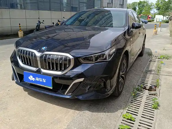 BMW i5 2025