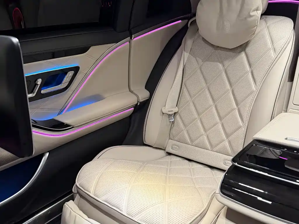 Mercedes-Benz Maybach S-Class 2024