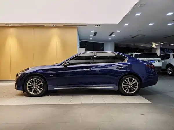 Infiniti Q50L 2018