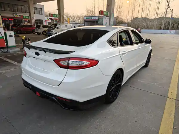 Ford Mondeo 2013