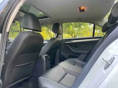 Volkswagen Sagitar 2018