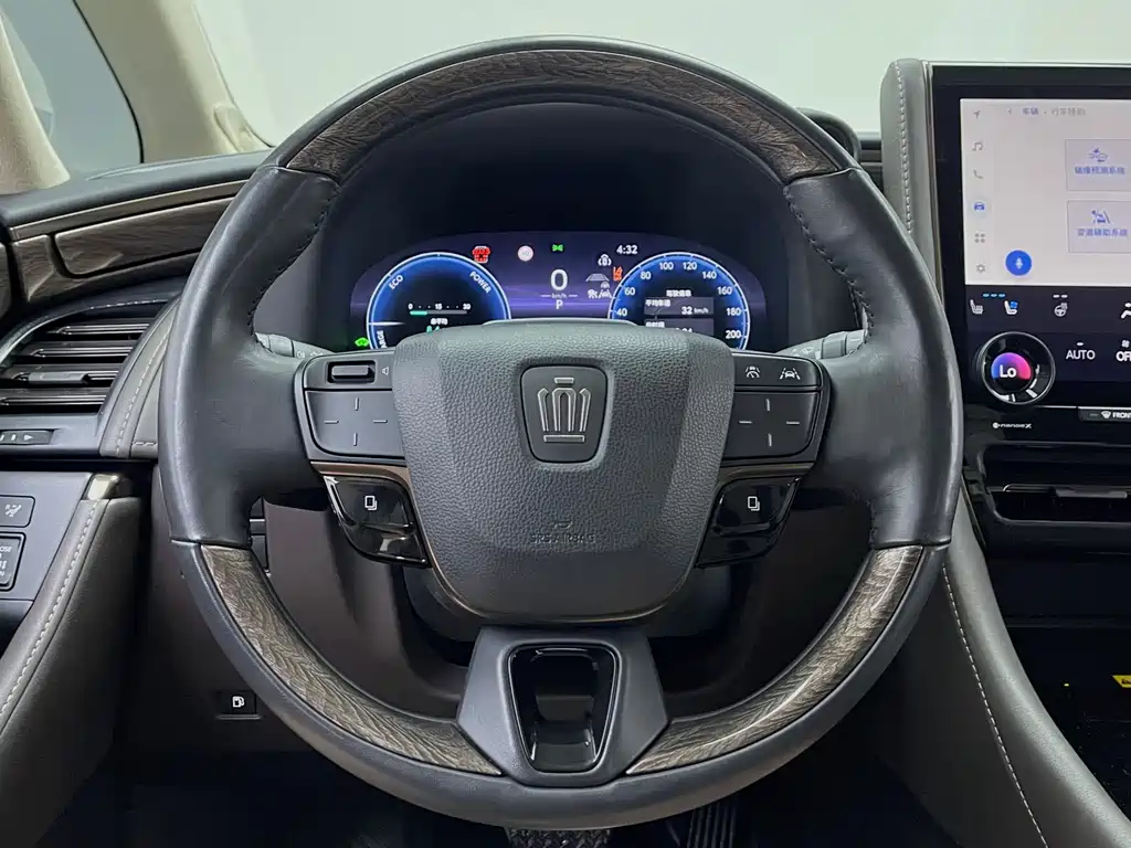 Toyota Vellfire 2023 — фото 14