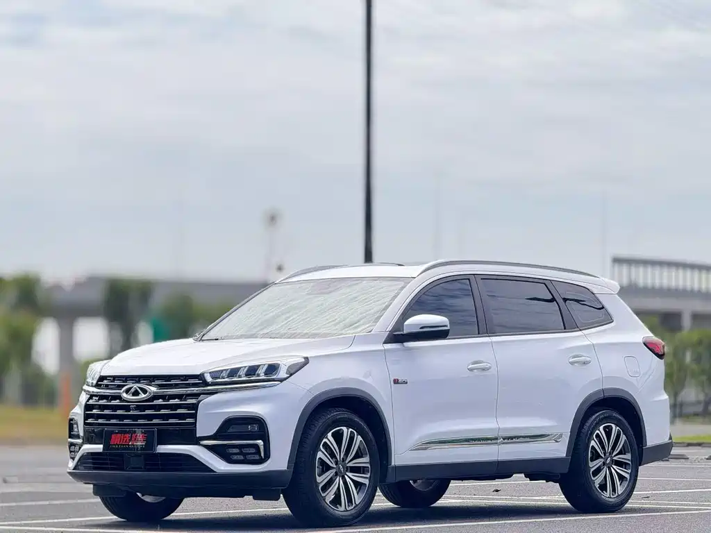 Chery Tiggo 8 2022 — фото 1