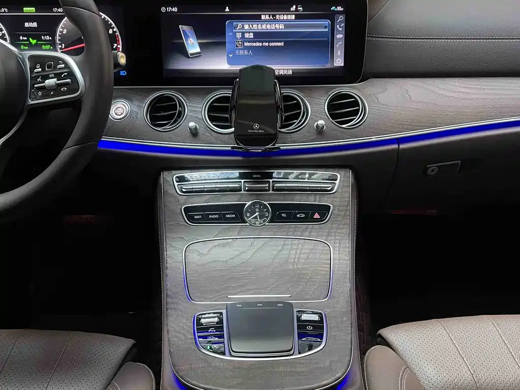 Mercedes-Benz E-Class 2020 — фото 16