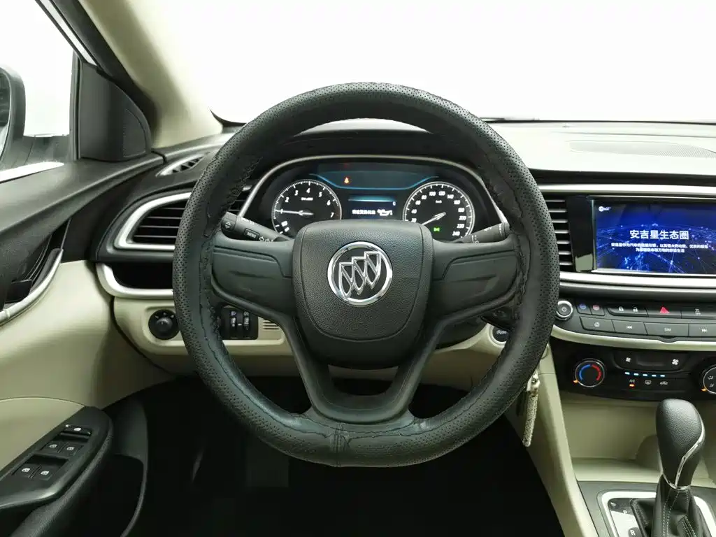 Buick Excelle 2020 — фото 11