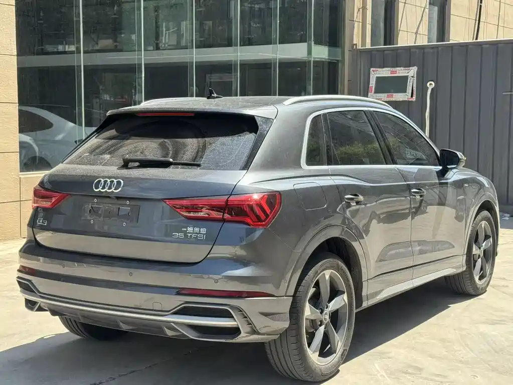 Audi Q3 2022 — фото 3