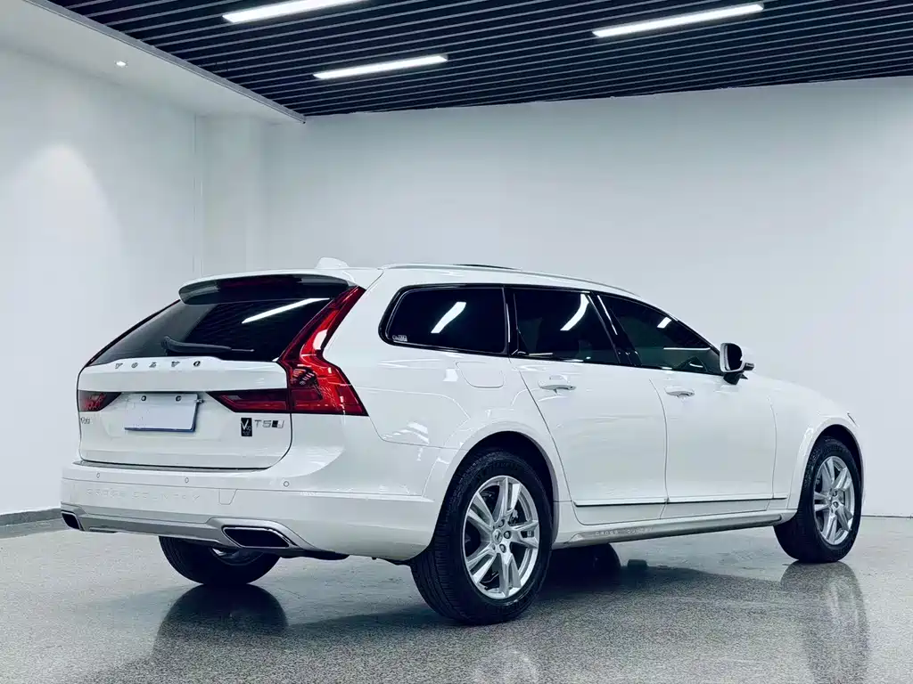 Volvo V90 2018 — фото 7